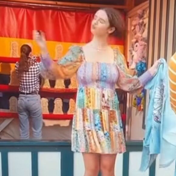 Alice + Olivia Rowen Smocked Dress NEW - Picture 8 of 9